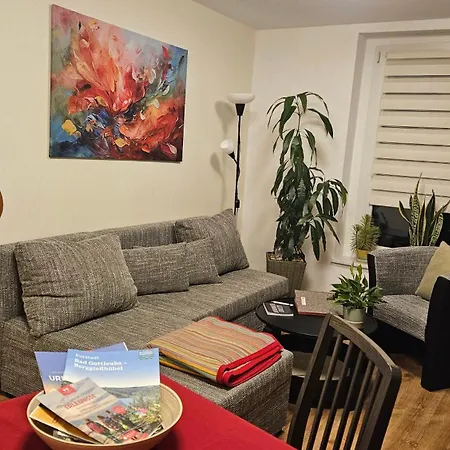 Waldhausstrasse Apartment *